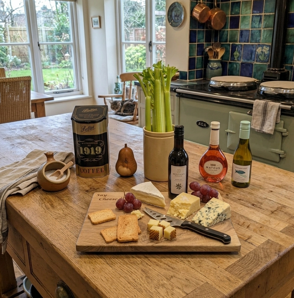'SAY CHEESE' OAK CHEESEBOARD