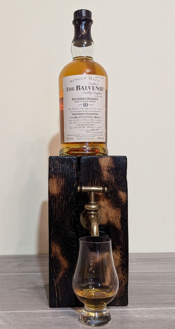 OAK WHISKY DISPLAY SET - SPECIAL