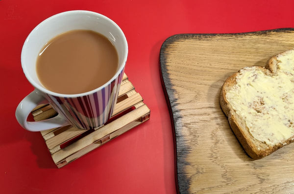 PALLET STYLE DRINKS COASTER AND TOAST STYLE OAK SERVING BOARD