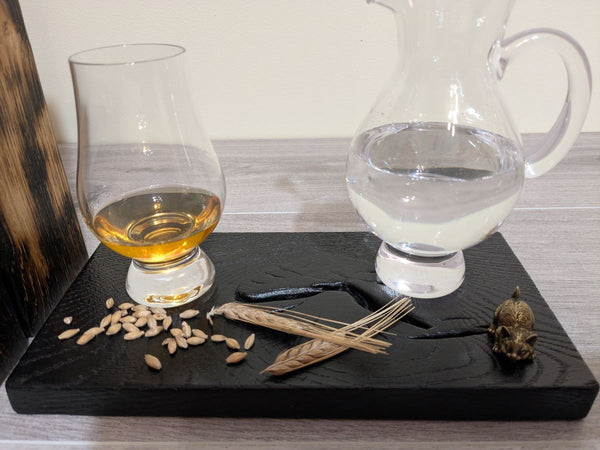 OAK WHISKY DISPLAY SET - SPECIAL