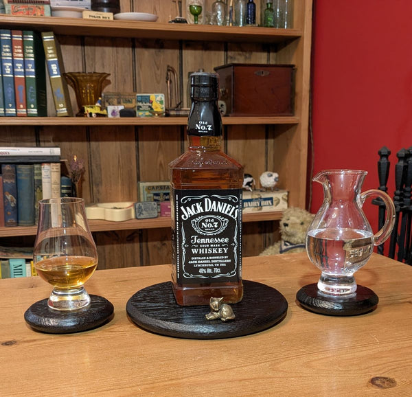 YAKISUGI OAK 'BARREL LID STYLE' DISPLAY PLINTH & DRINKS COASTERS SET