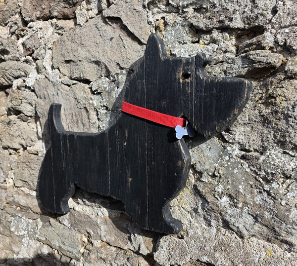 SCOTTIE DOG (SCOTTISH TERRIER) WOODEN WALL ART