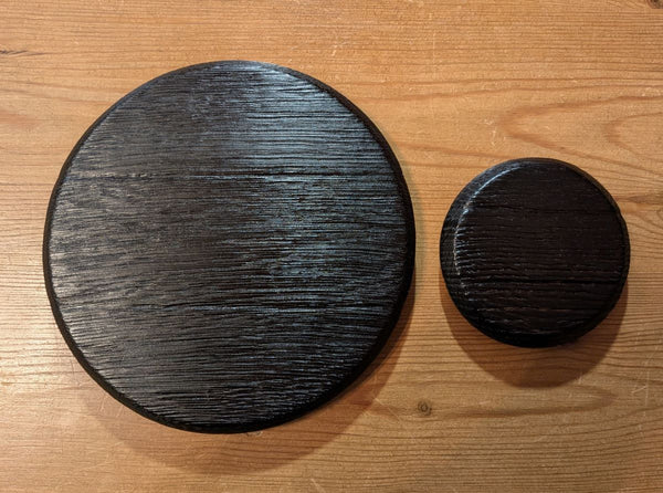 YAKISUGI OAK 'BARREL LID STYLE' DISPLAY PLINTH & DRINKS COASTER SET