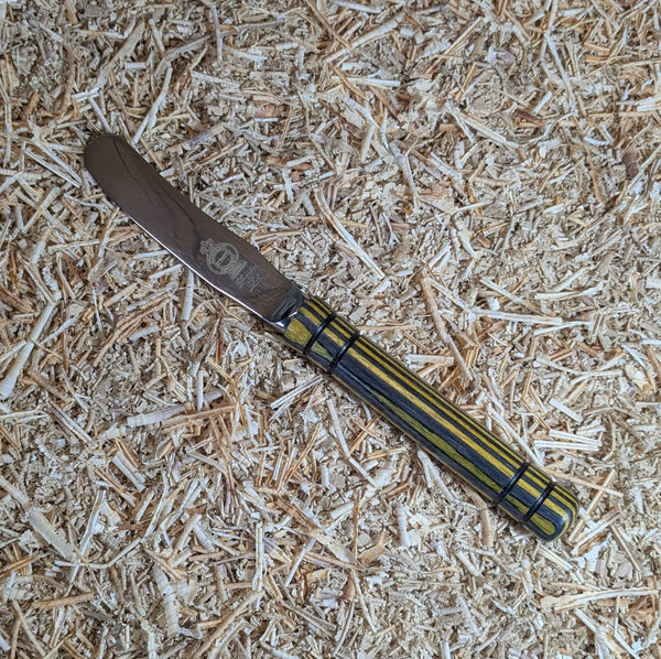 BUTTER KNIFE WITH HAND-TURNED QUALITY COLOURED BIRCH PLYWOOD HANDLE