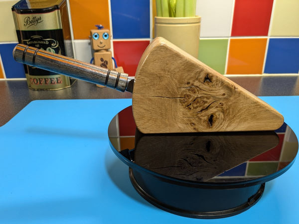 OAK CHEESE WEDGE KNIFE BLOCK - TRUE TO NATURE- WITH CHEESE KNIFE (blockA10)
