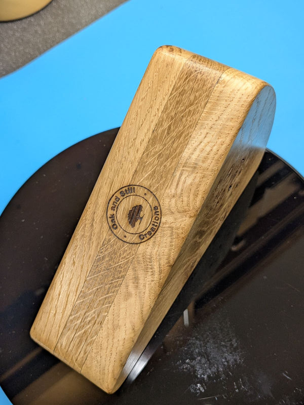 OAK CHEESE WEDGE KNIFE BLOCK - TRUE TO NATURE- WITH CHEESE KNIFE (blockA6)