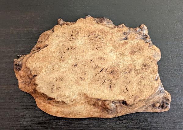 'SCOTCH ON THE ROCKS' OAK BURR DISPLAY PLINTH - TRUE TO NATURE