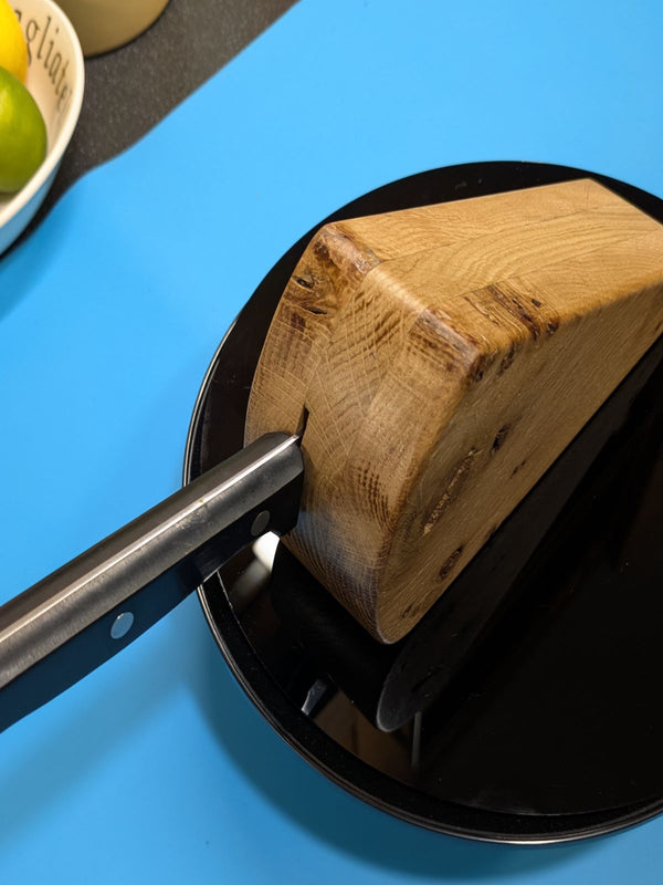 OAK CHEESE WEDGE KNIFE BLOCK - TRUE TO NATURE- WITH CHEESE KNIFE (blockA5)