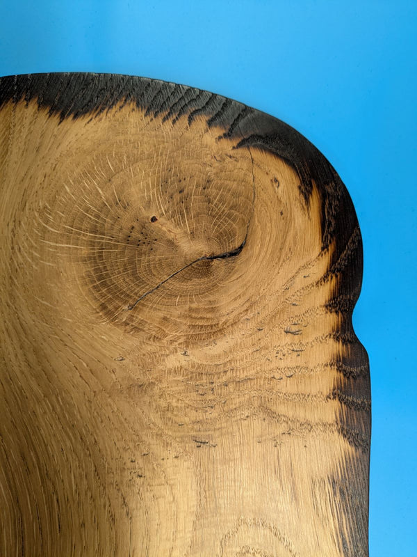 'TOAST-STYLE' OAK SERVING BOARD (with burnt edge) TRUE TO NATURE – LARGE