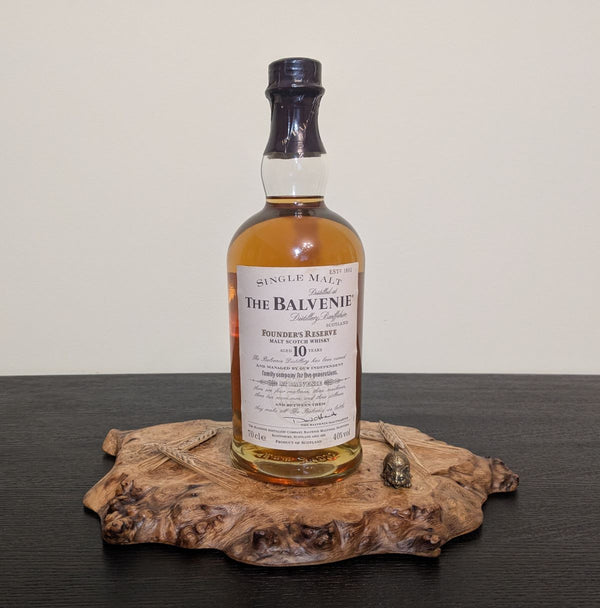 'SCOTCH ON THE ROCKS' OAK BURR DISPLAY PLINTH - TRUE TO NATURE