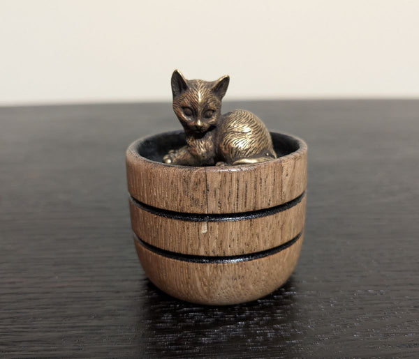 DECORATIVE MINI OAK HALF BARREL DISPLAY PLINTH