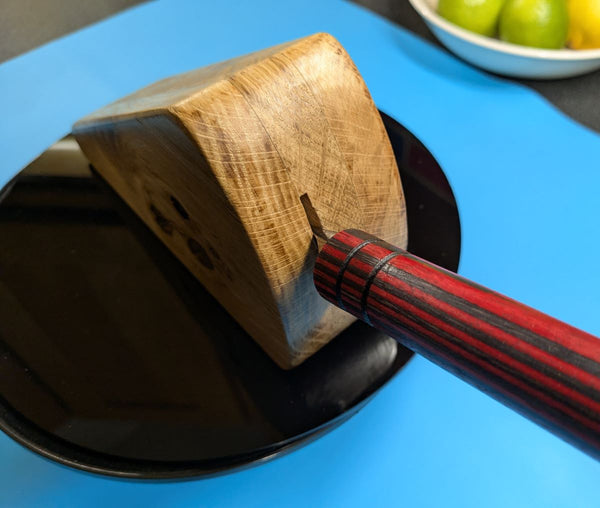 OAK CHEESE WEDGE KNIFE BLOCK - TRUE TO NATURE- WITH CHEESE KNIFE (blockA6)