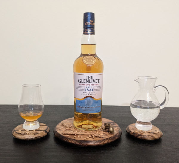 DECORATIVE OAK 'BARREL LID STYLE' DISPLAY PLINTH