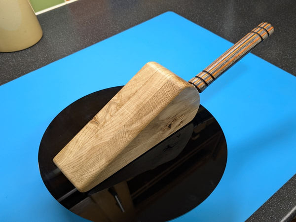 OAK CHEESE WEDGE KNIFE BLOCK - TRUE TO NATURE- WITH CHEESE KNIFE (blockA10)