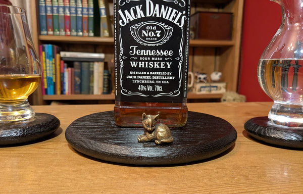 YAKISUGI OAK 'BARREL LID STYLE' DISPLAY PLINTH & DRINKS COASTERS SET