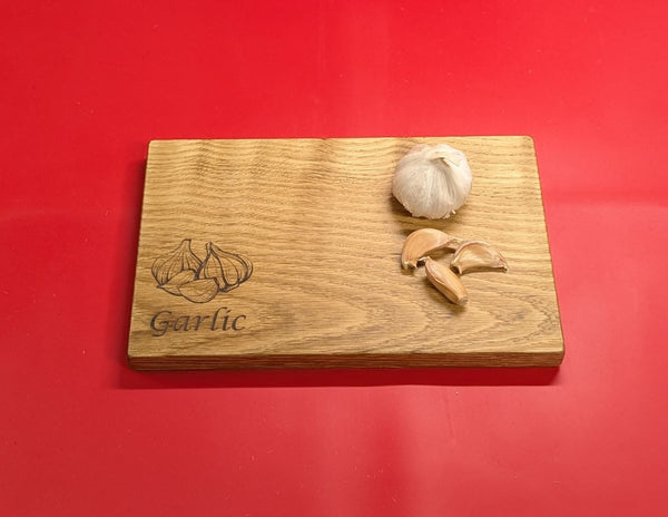 OAK GARLIC CHOPPING BOARD