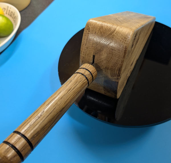 OAK CHEESE WEDGE KNIFE BLOCK - TRUE TO NATURE- WITH CHEESE KNIFE (blockA7)