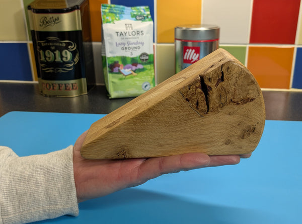 OAK CHEESE WEDGE KNIFE BLOCK - TRUE TO NATURE- WITH CHEESE KNIFE (blockA2)