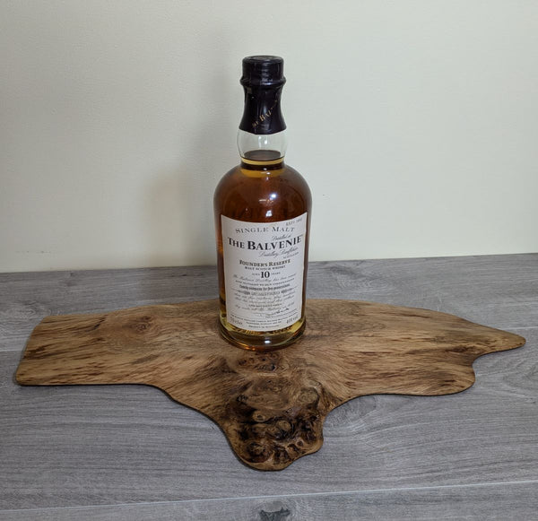 'THE EPITAME OF A ROCKY OUTCROP' OAK DISPLAY PLINTH – TRUE TO NATURE