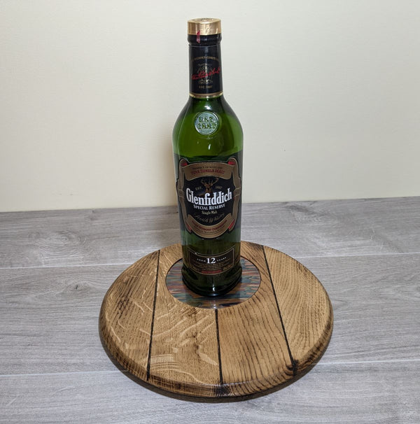 DECORATIVE 'OAK BARREL LID STYLE' DISPLAY PLINTH WITH COPPER FLAME-PAINTED INSERT