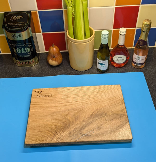 'SAY CHEESE' OAK CHEESEBOARD