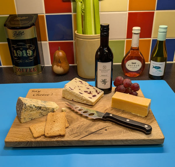 'SAY CHEESE' OAK CHEESEBOARD
