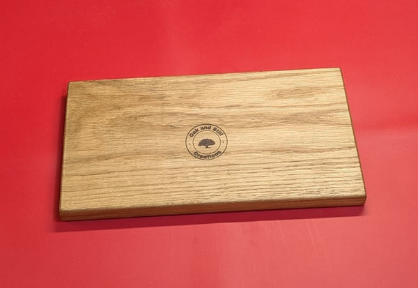 OAK CHILLI CHOPPING BOARD