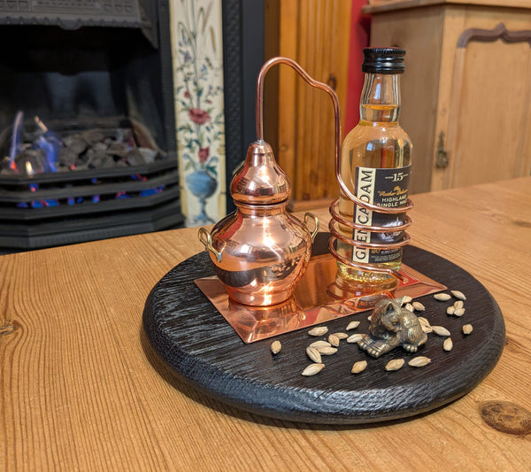 YAKISUGI 'BARREL LID STYLE' DISPLAY PLINTH WITH MINIATURE BOTTLE HOLDER DECORATIVE COPPER STILL
