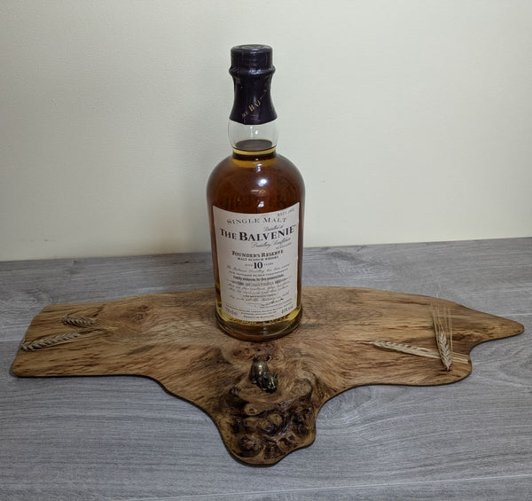 'THE EPITAME OF A ROCKY OUTCROP' OAK DISPLAY PLINTH – TRUE TO NATURE